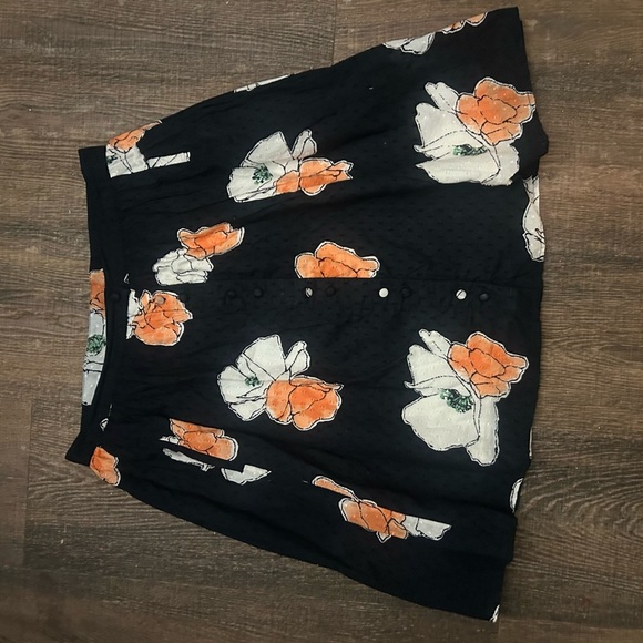 Noa Noa size S Cotton skirt EUC front button and floral! Super cute - Picture 2 of 9